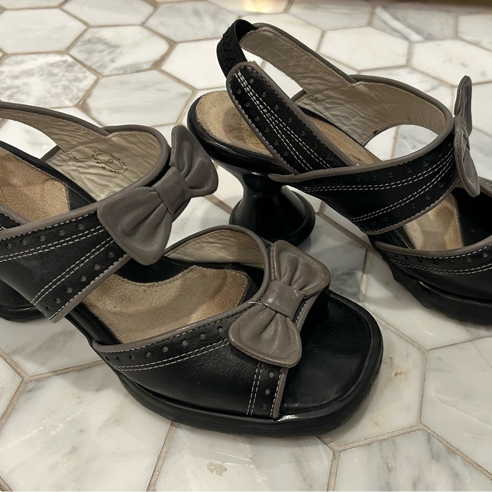 Fluevog Mini Bips slingback heels - Picture 3 of 7